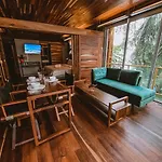 Nautical Design Apartment Near Beach
